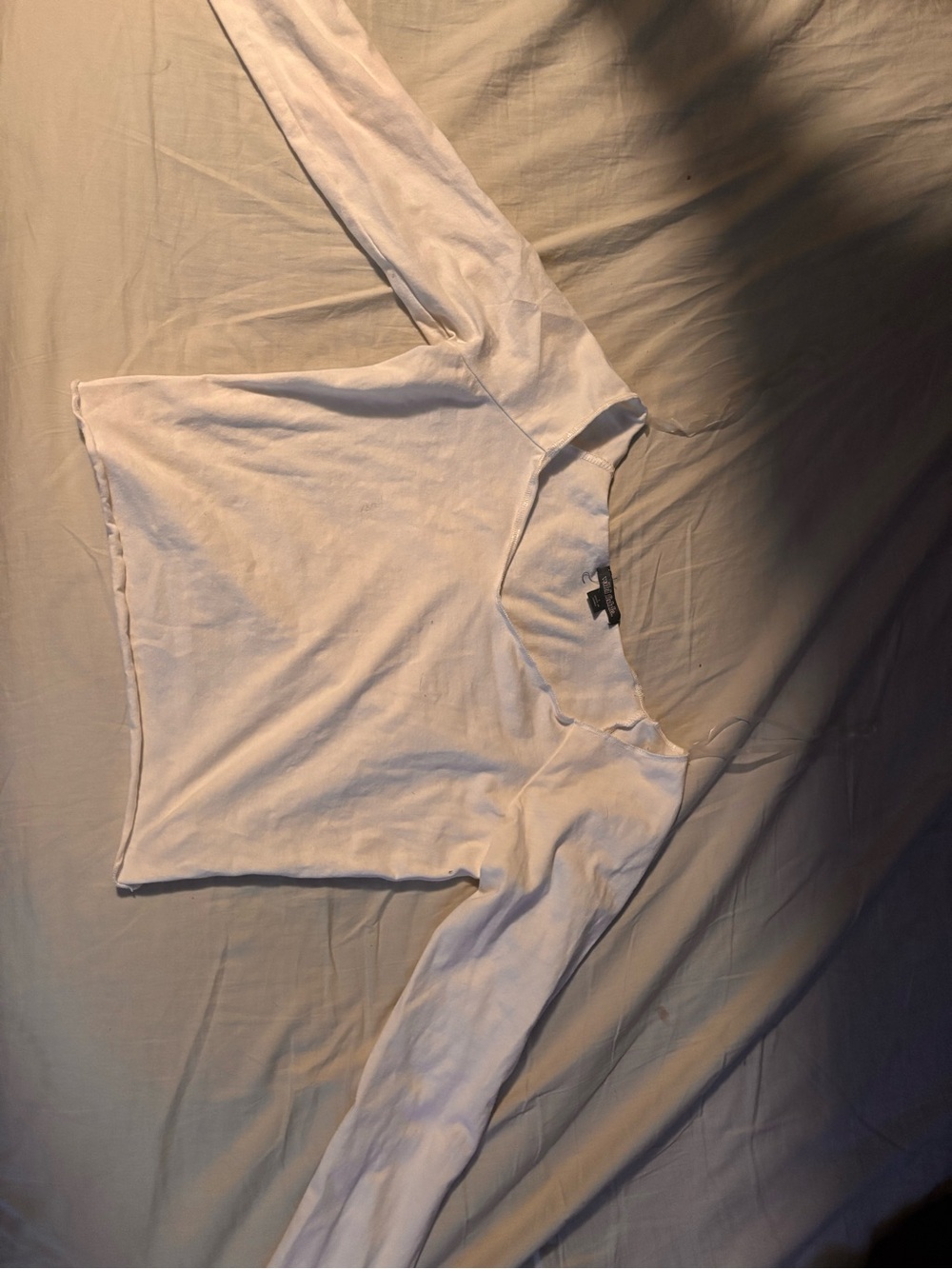 Wild Fable V Neck White Cropped Long-sleeve Size small never worn